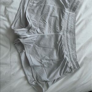 Lulumemon 2.5 inch short